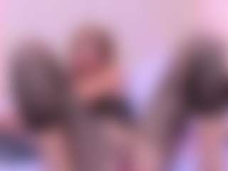 RosalynWilde's Live Sex Cam Show