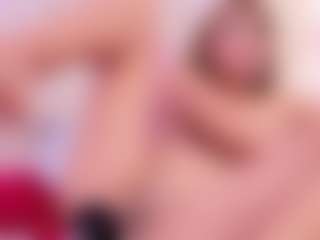 RosalynWilde's Live Sex Cam Show