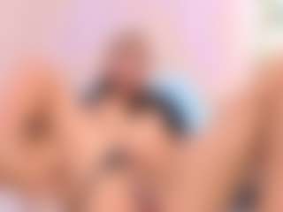 Live cam show with RosalynWilde - Brown Hair Petite on Camsoda