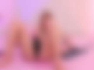 RosalynWilde's Live Sex Cam Show