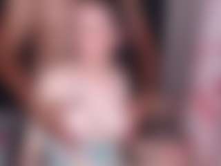 Live cam show with SaraIsabelle - Redbone on Soda Cam