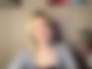Live cam show with TasiaBusing - Granny Blonde Hair on Camsoda