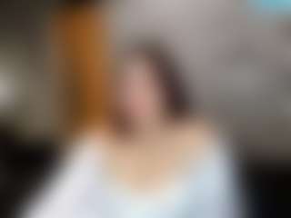 Live cam show with AdeleBirdsell - New Blowjob on Milfs Live