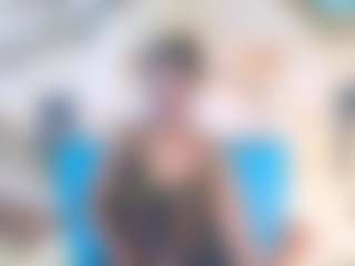 EbonyFlirtyFox's Live Sex Cam Show