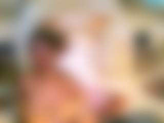 EbonyFlirtyFox's Live Sex Cam Show