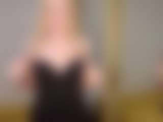 EdrisSheline's Live Sex Cam Show
