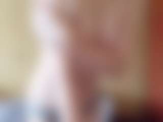 Live cam show with Margaret - Ass Bouncing on Gym Cam Girls
