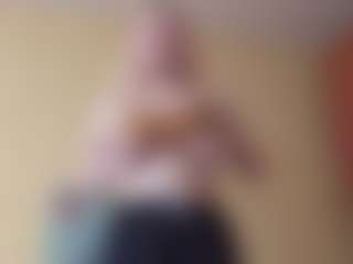 Live cam show with Margaret - Nipple Piercings on Camsoda