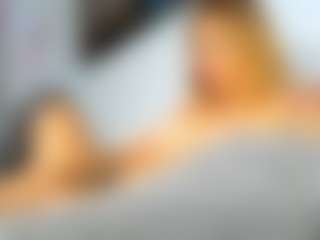 MiaPleasure's Live Sex Cam Show