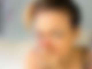 MiaPleasure's Live Sex Cam Show