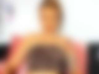 MiaPleasure's Live Sex Cam Show