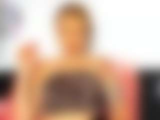 MiaPleasure's Live Sex Cam Show