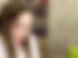Live cam show with CarlottaAlbus - New Teen (18+) on Camsoda