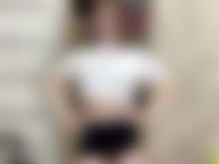 Live cam show with CarlottaAlbus - New Brown Eyes on Cam Slut