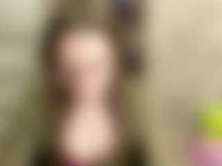 Live cam show with CarlottaAlbus - New Brown Eyes on fapnchat