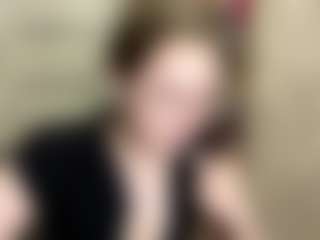Live cam show with CarlottaAlbus - Teasing on Camsoda