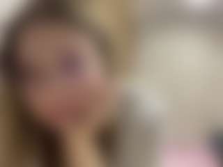 Live cam show with CarlottaAlbus - Teasing on xfollow cams