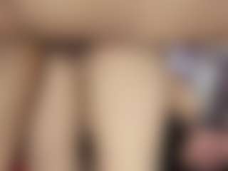 Live cam show with HelenGrace - Shaved Pussy on Camsoda
