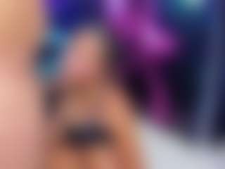 Live cam show with NathalyRivers - Brown Eyes on Camiplay Live