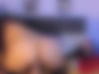 Aishahart's Live Sex Cam Show