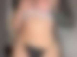 themostslutty's Live Sex Cam Show