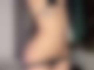 themostslutty's Live Sex Cam Show