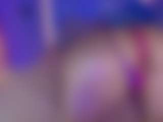 Live-camshow met Ashly Rouxx - Fingers op Camsoda