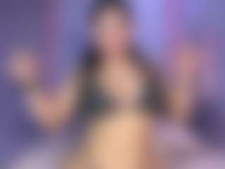 Live cam show with Ashly Rouxx - New Brown Eyes on SpunkLive