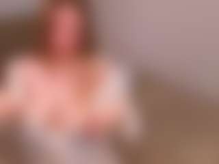 Live cam show with Anny-Fitdern - Normal on AdultVida.com