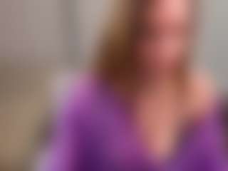Live cam show with Anny-Fitdern - Blue Eyes on madthumbs