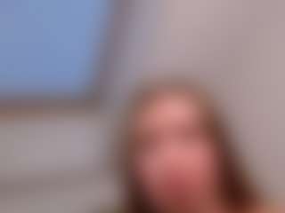 Live cam show with Anny-Fitdern - Show on Milf Play