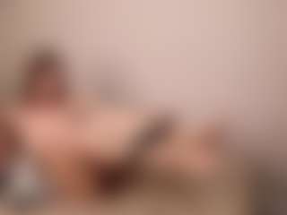 Live cam show with Anny-Fitdern - Lean on StripNow