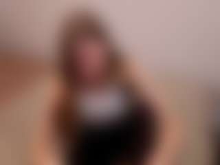 Live cam show with Anny-Fitdern - Normal on StripNow
