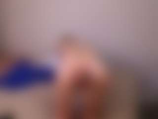 Live cam show with Anny-Fitdern - Body Massage on madthumbs
