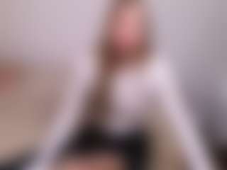 Live cam show with Anny-Fitdern - Sweet on dropp.cam