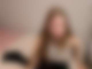 Live cam show with Anny-Fitdern - Sweet on Porn Luv