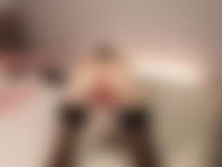 Live cam show with Anny-Fitdern - Spanks on intimatelivegirls.com