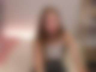Live cam show with Anny-Fitdern - Sweet on WildCum