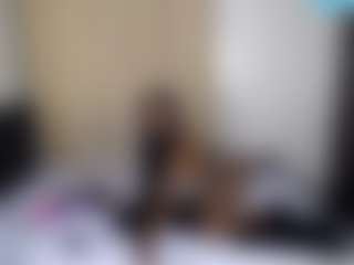 Live cam show with devinehotty - Gamer Mature on Camsoda