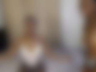 devinehottyとのライブチャットショー - CamsodaのFoot Fetish