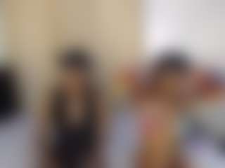 Live cam show with devinehotty - Skinny on Dolls Live