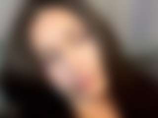 Live cam show with Lisa - Fingering on crypto-cams