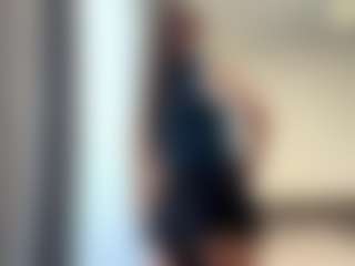 Live cam show with Lisa - Tittyfuck on Dare Cams
