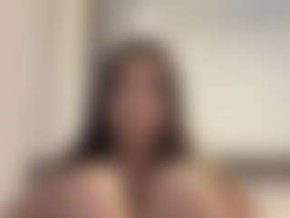 Live cam show with Lisa - Tittyfuck on Camsoda
