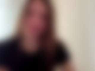Live cam show with RegenaGustavson - Petite on Camsoda