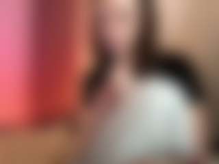 Live cam show with RegenaGustavson - College Brown Hair on SinfulBabes