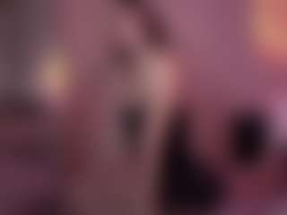 Live cam show with RegenaGustavson - Cute on Camsoda