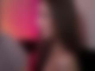 Live cam show with RegenaGustavson - Upskirt on luckytryst.com