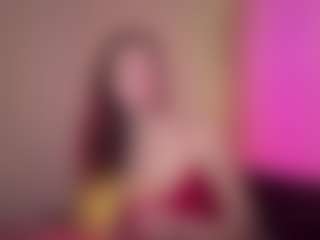 Live cam show with RegenaGustavson - Wild on LiveSexCams6