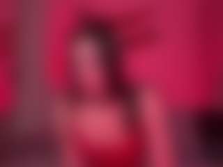 Live cam show with RegenaGustavson - Upskirt on Camsoda